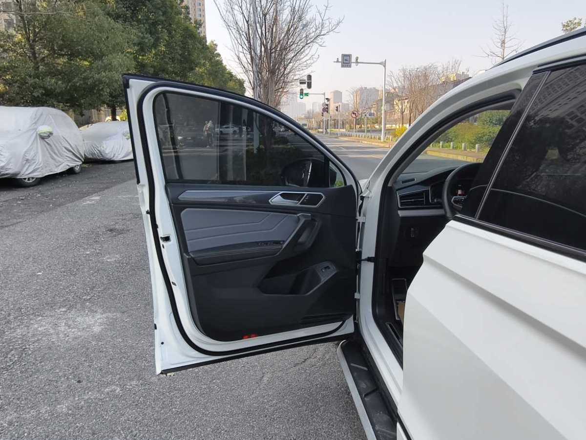 Volkswagen Tiguan X 2024 car image #12