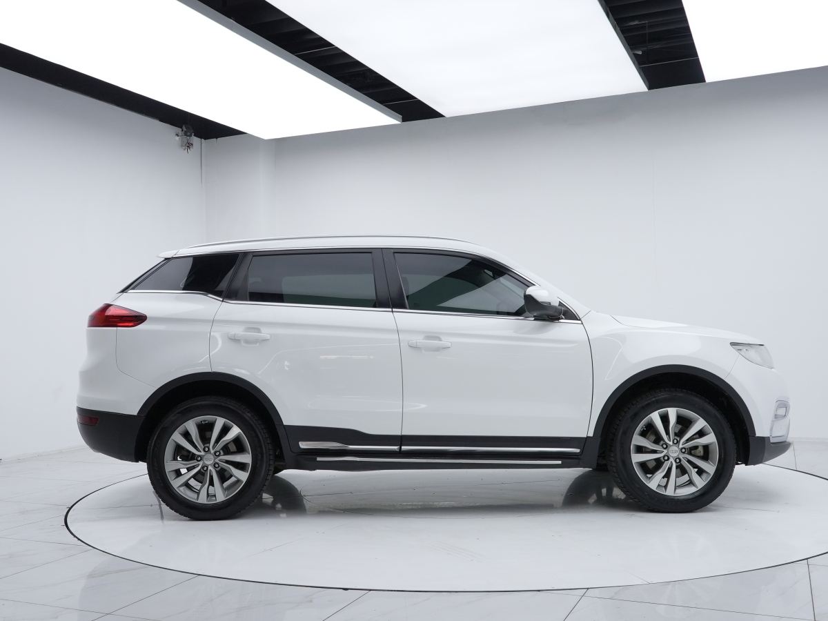 GEELY Boyue 2017 immagine di auto #12