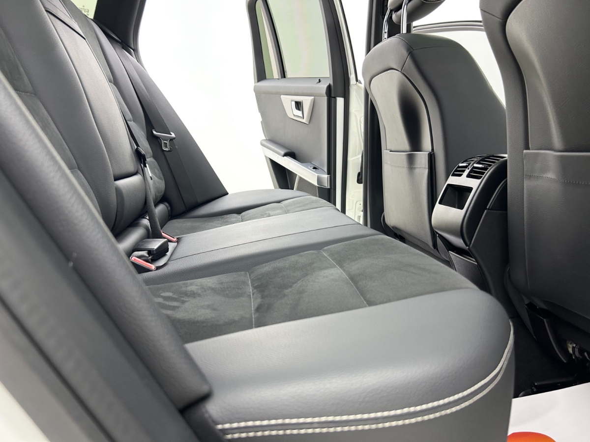 Mercedes-Benz GLK Class 2016 car image #12