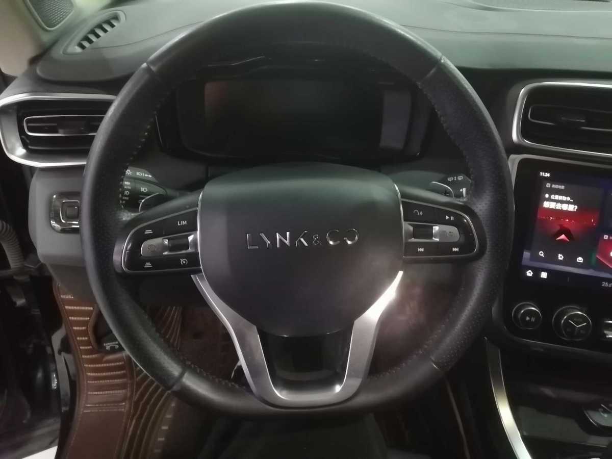 Lynk & Co 01 2020 car image #12