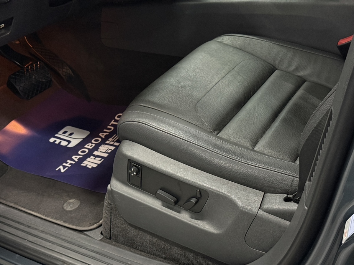 Volkswagen Touareg 2008 immagine di auto #12