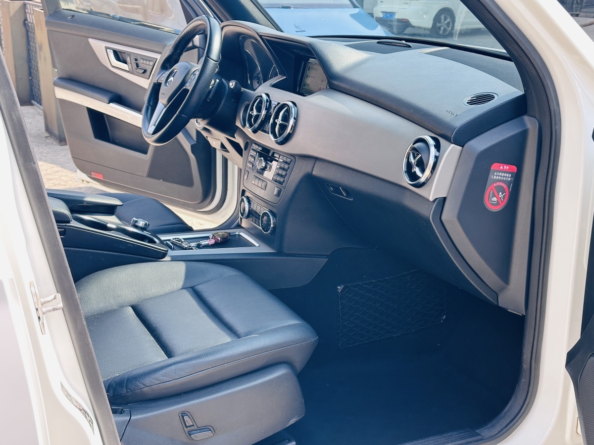 Mercedes-Benz GLK Class 2013 car image #12