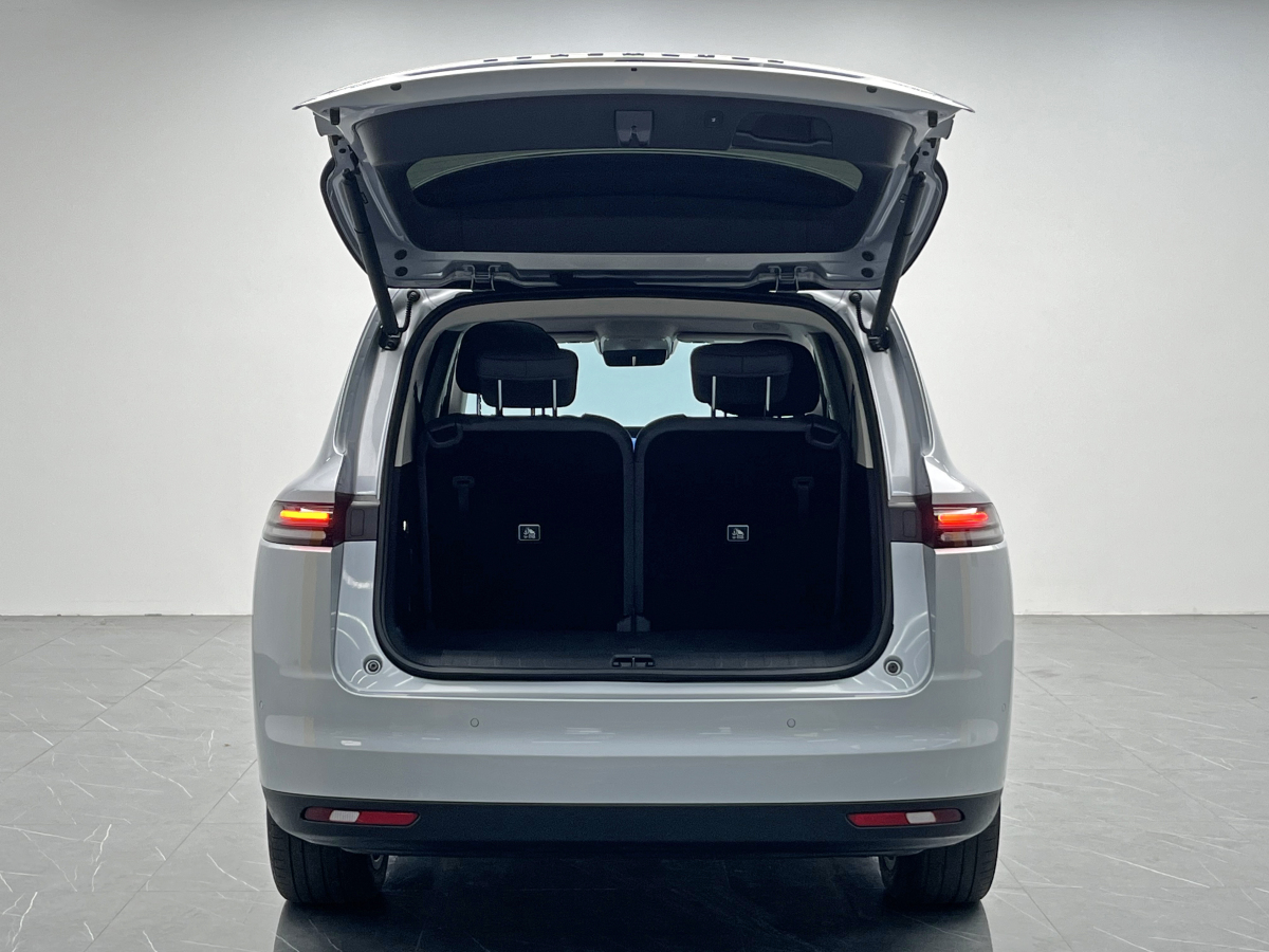 零跑汽车 零跑C16 2025 汽车图片 #12