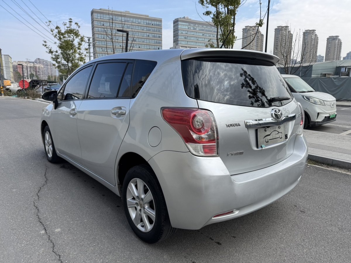 Toyota Verso 2014 car image #12