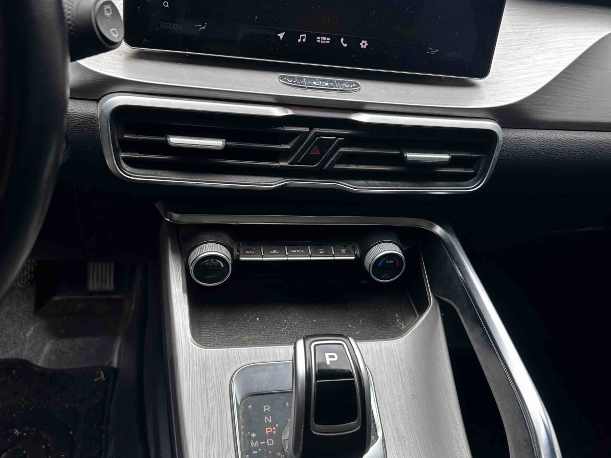 GEELY Coolray 2019 immagine di auto #12