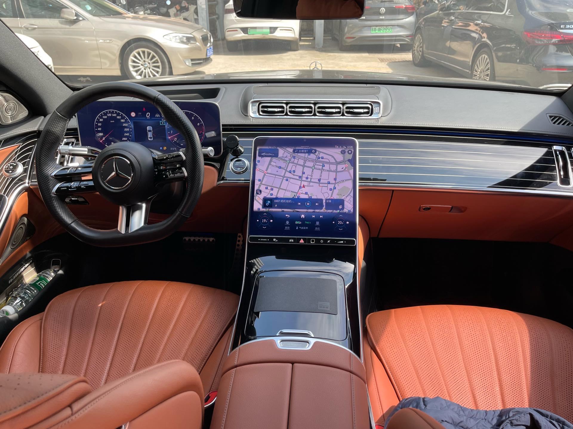 Mercedes-Benz V Class 2023 car image #12