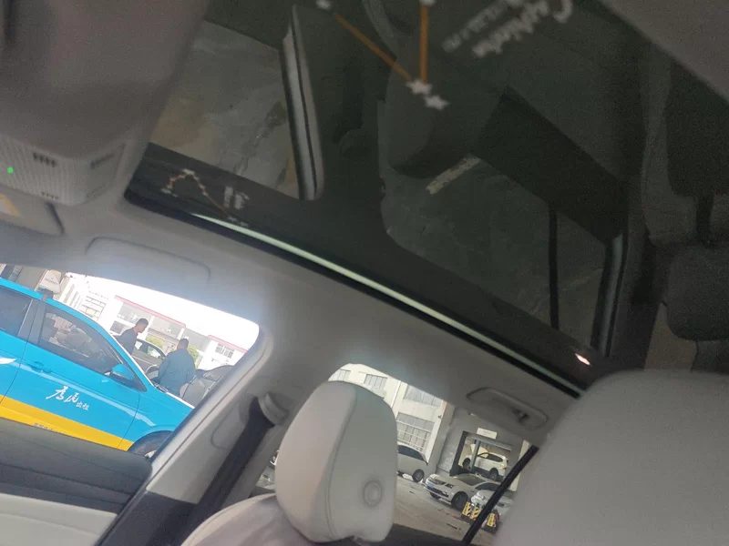 Volkswagen ID.6 X 2023 #12 Volkswagen ID.6 X 2023 immagine di auto #12