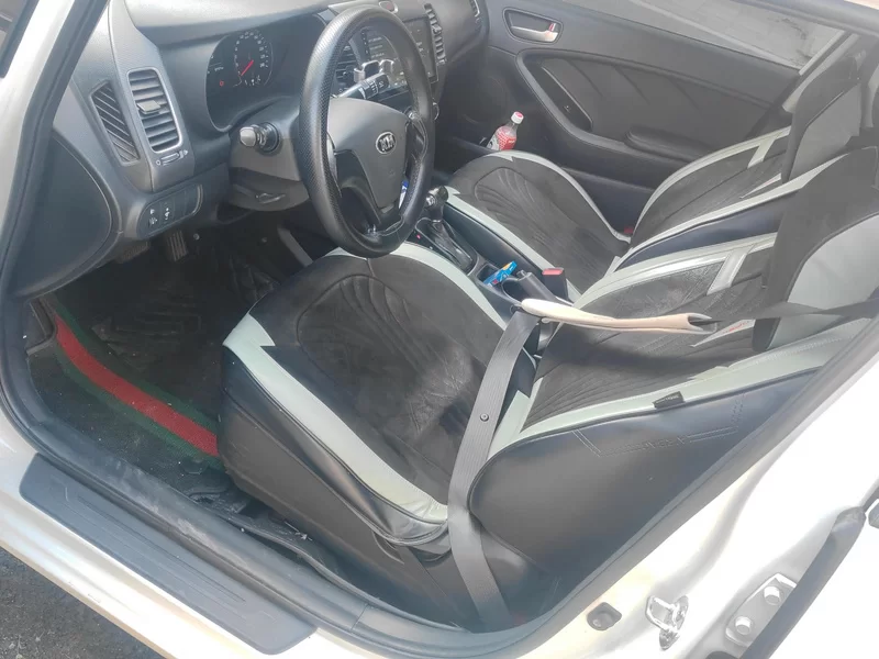 起亚 起亚K3 2018 汽车图片 #12