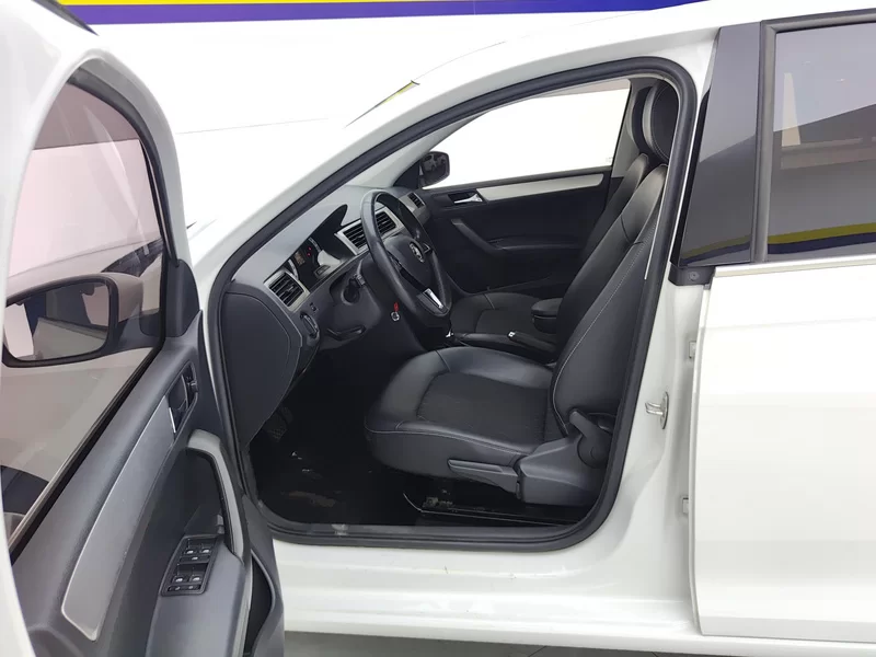 Skoda Rapid 2019 car image #12