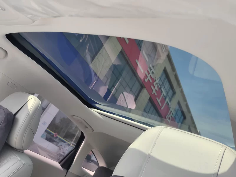 零跑汽车 零跑B01 2025 汽车图片 #12