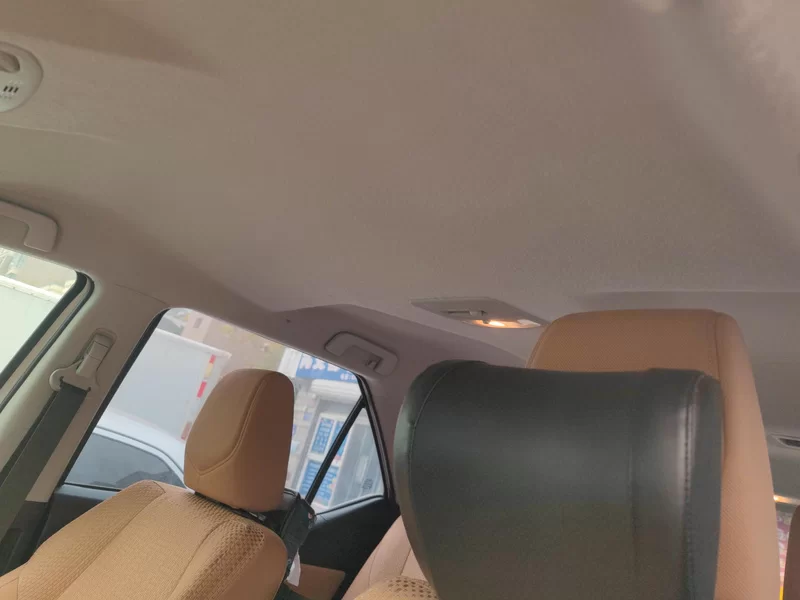 Toyota Fortuner 2018 immagine di auto #12