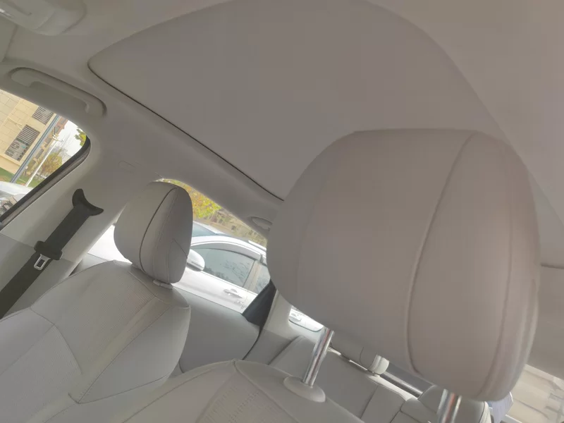 零跑汽车 零跑B01 2025 汽车图片 #12