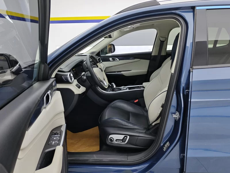 Lynk & Co 01 2018 #12 Lynk & Co 01 2018 car image #12