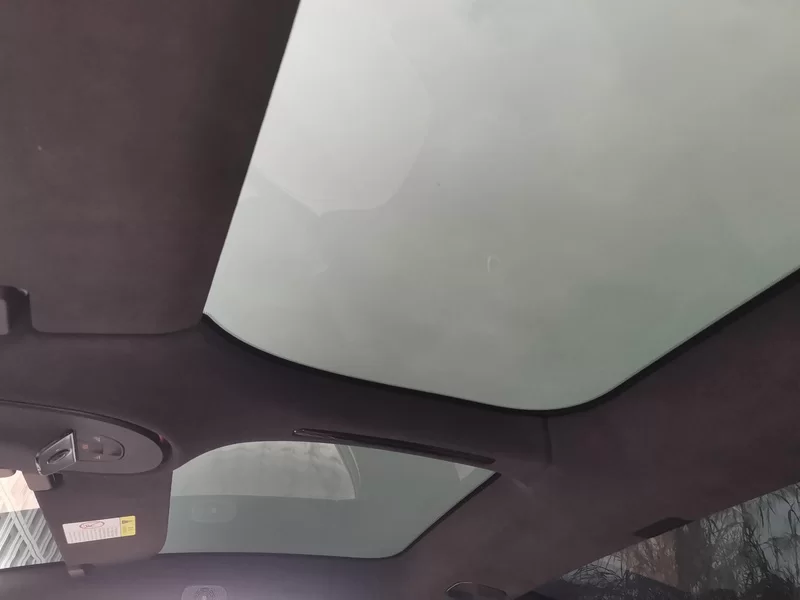 Avatr 12 2023 car image #12