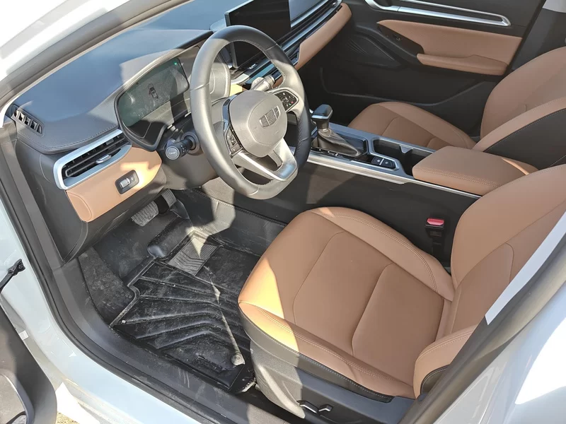 GEELY Emgrand 2024 car image #12