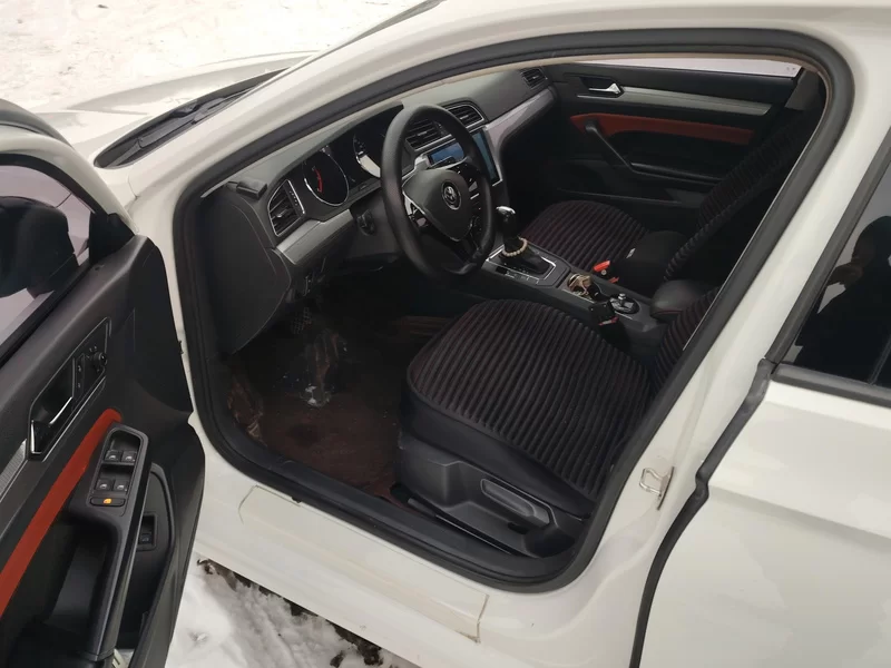 Volkswagen Lamando 2017 immagine di auto #12