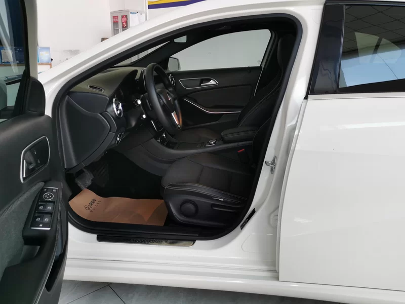 Mercedes-Benz A Class (Imported) 2016 car image #12