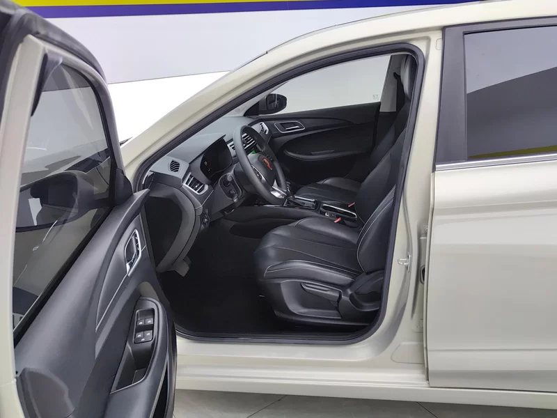 Roewe 2020 #12 Roewe 2020 car image #12