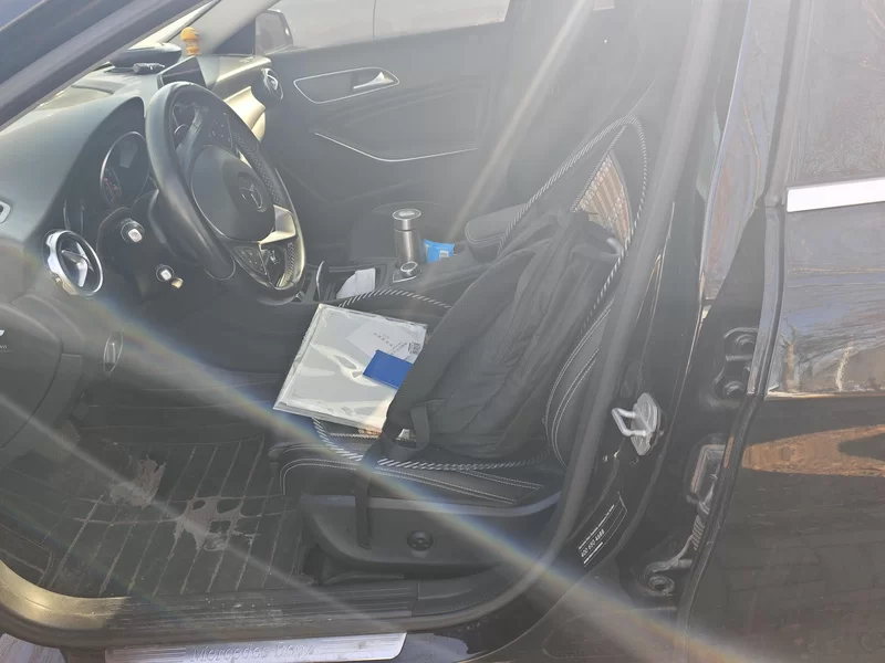 Mercedes-Benz GLA Class 2018 car image #12