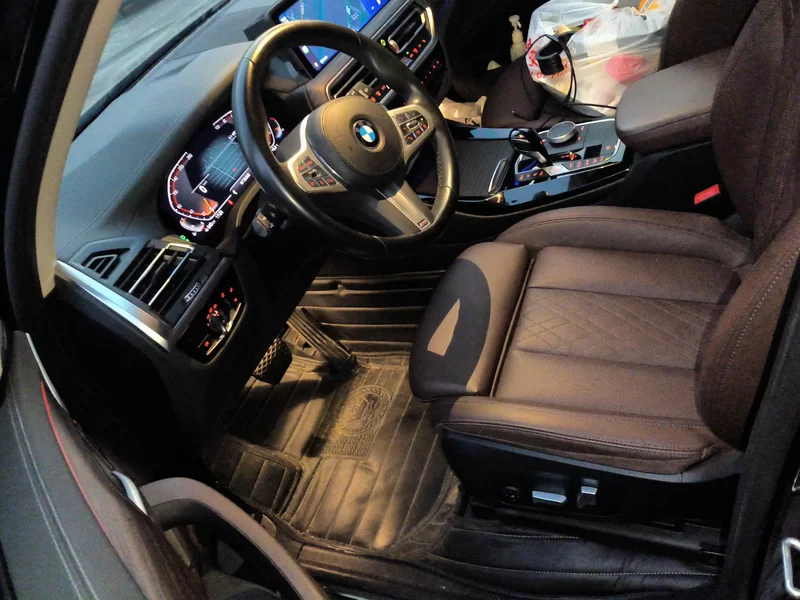 BMW X3 2023 car image #12