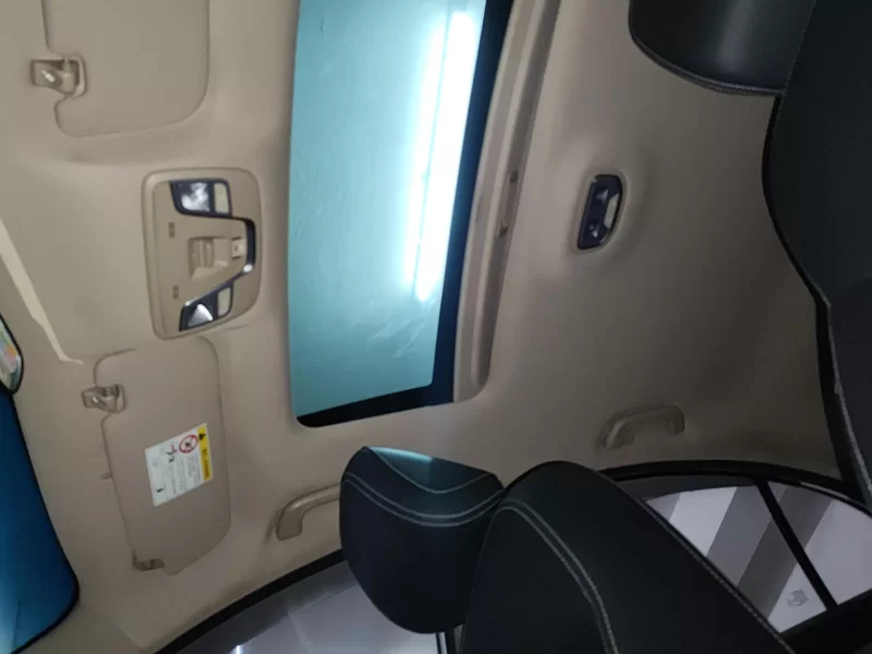GEELY Emgrand 2018 car image #12