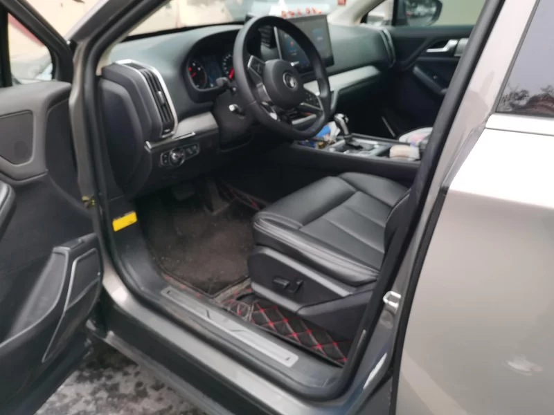 BYD Tang 2018 #12 BYD Tang 2018 car image #12