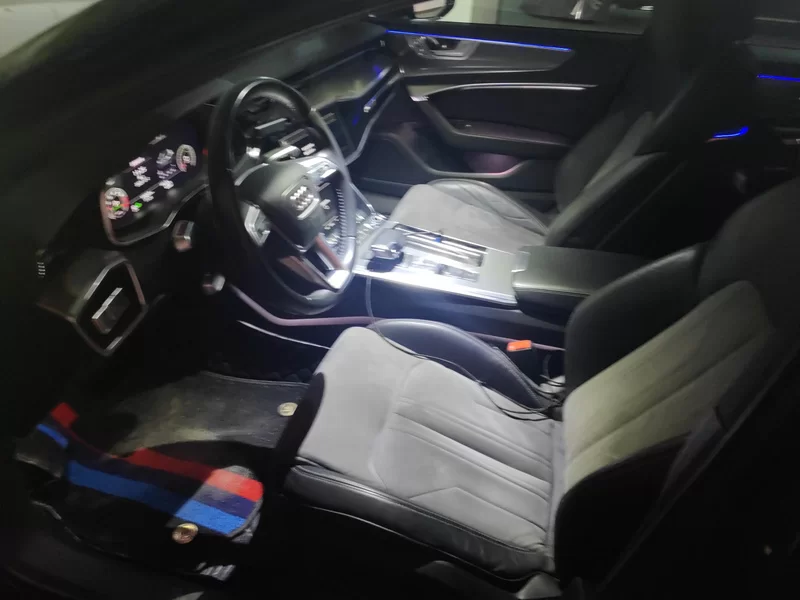 Audi A6L 2020 car image #12