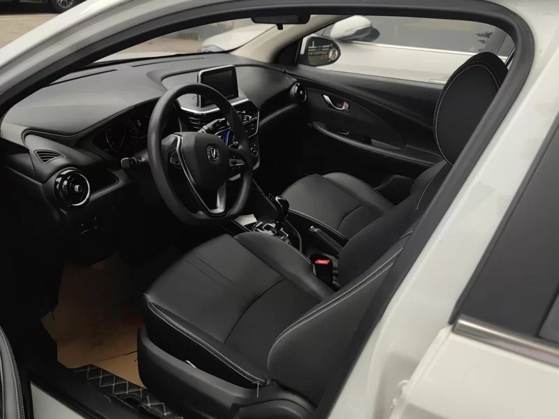 Changan Alsvin 2018 car image #12