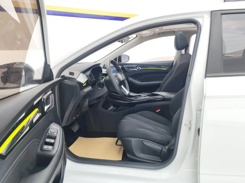 Roewe i5 2023 #12 Roewe i5 2023 car image #12