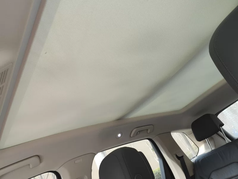 Volkswagen Touareg 2021 car image #12