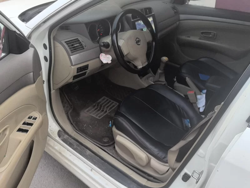 Nissan Sylphy 2018 #12 Nissan Sylphy 2018 car image #12