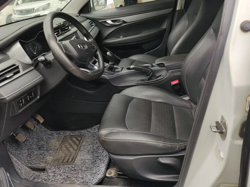 GEELY Emgrand 2021 car image #12