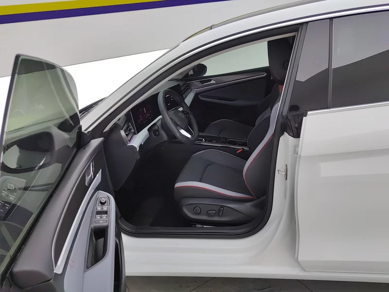 Volkswagen Lamando 2024 car image #12