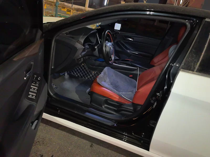 Toyota Avalon 2020 car image #12