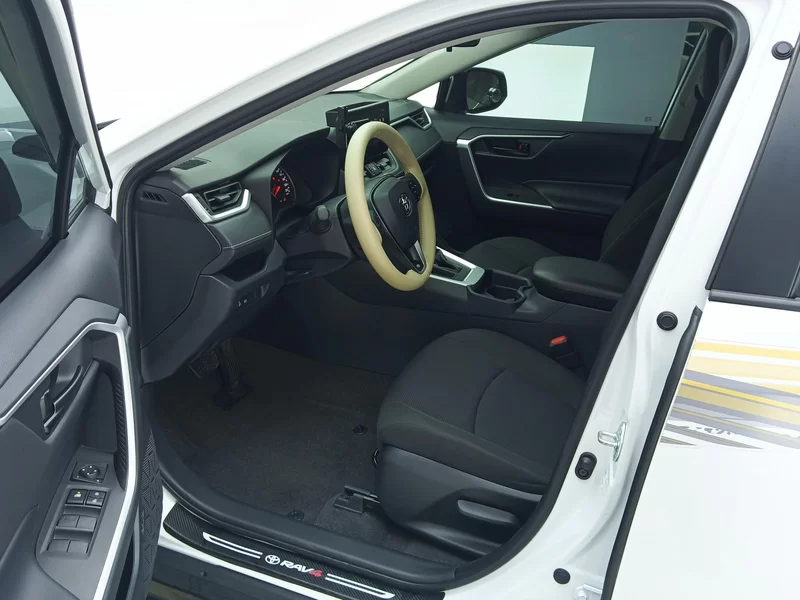 Toyota RAV4 2024 imagen de coche #12