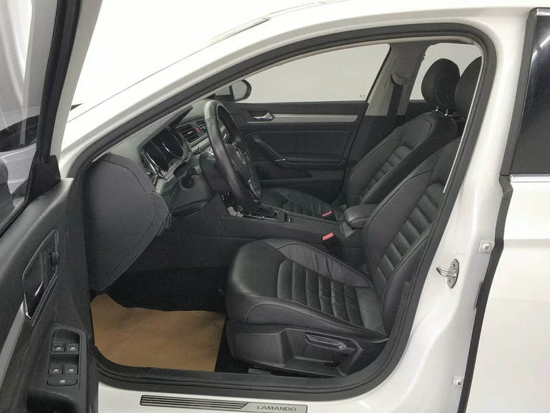 Volkswagen Lamando 2016 immagine di auto #12