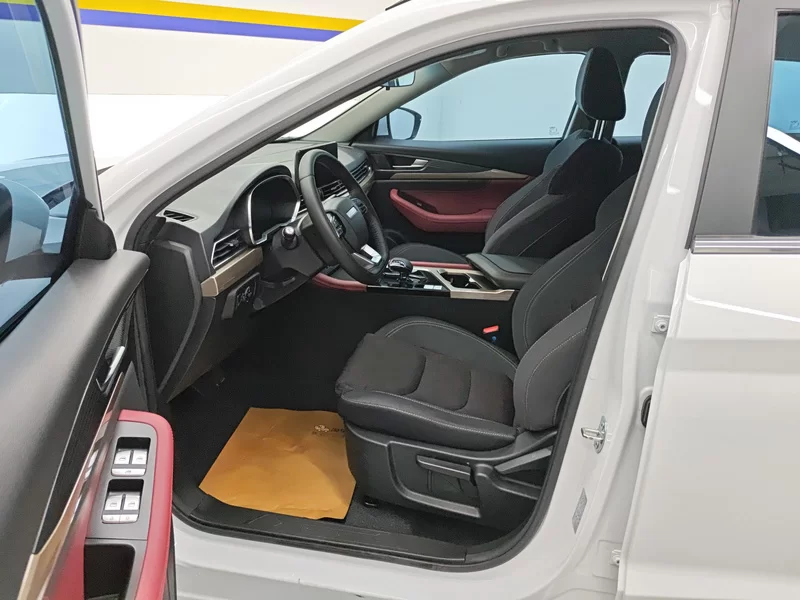 X70 2023 #12 X70 2023 car image #12