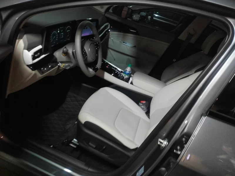 起亚 狮铂拓界 2025 汽车图片 #12