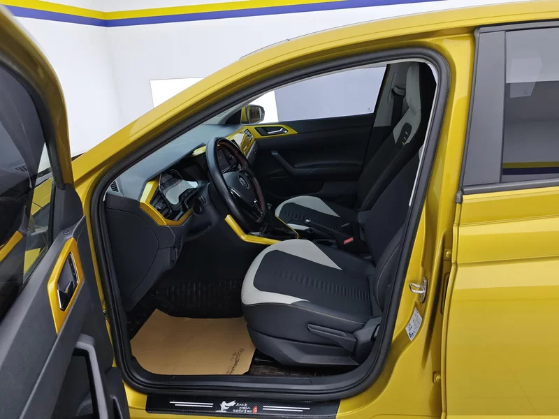 Volkswagen Polo 2019 car image #12
