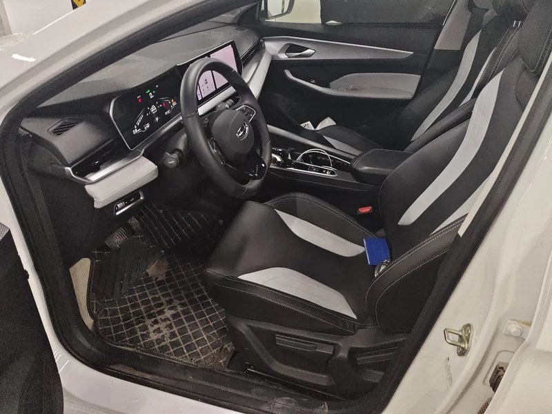 GEELY Binray 2023 car image #12
