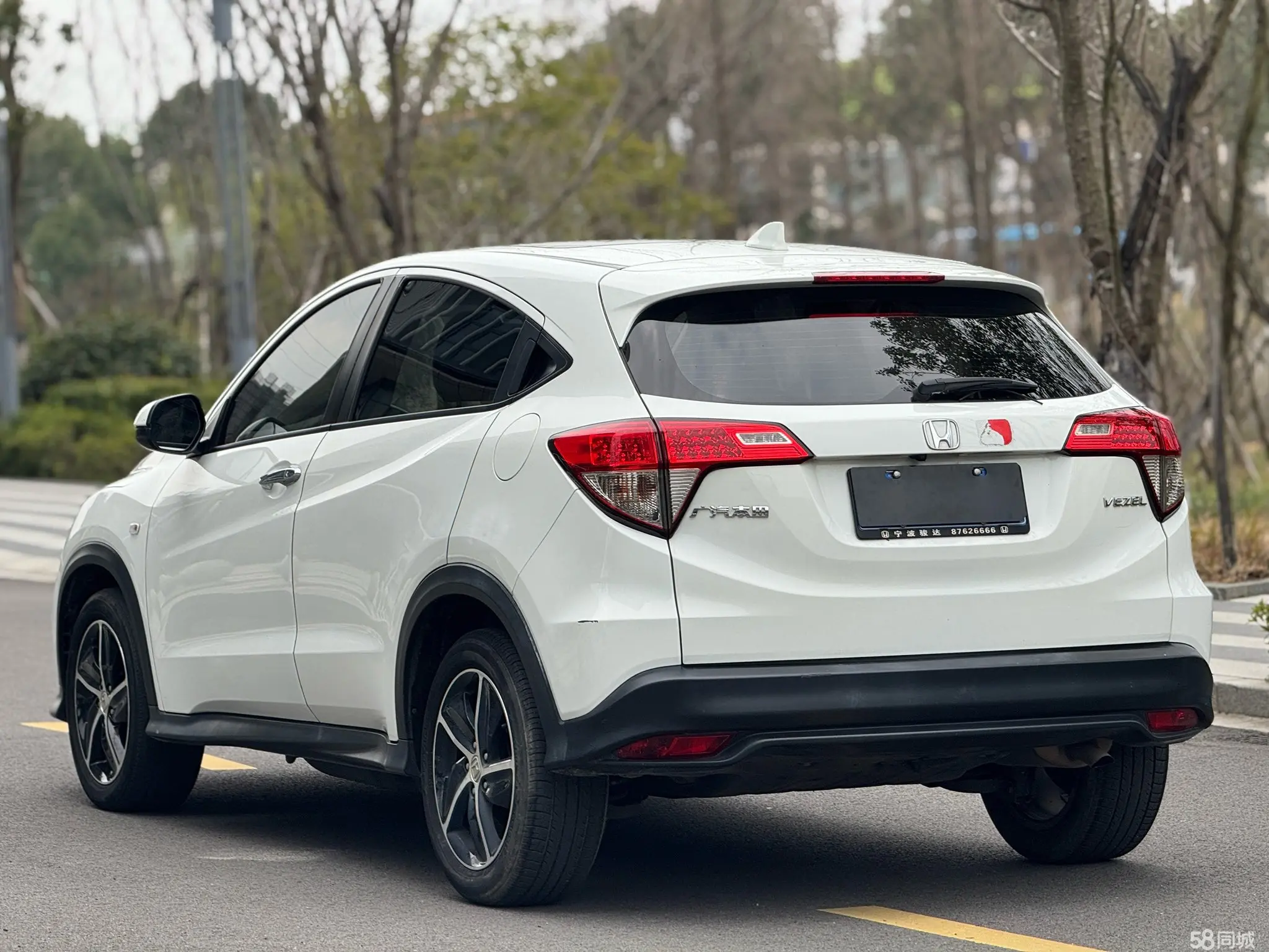 Honda VEZEL 2020 car image #12