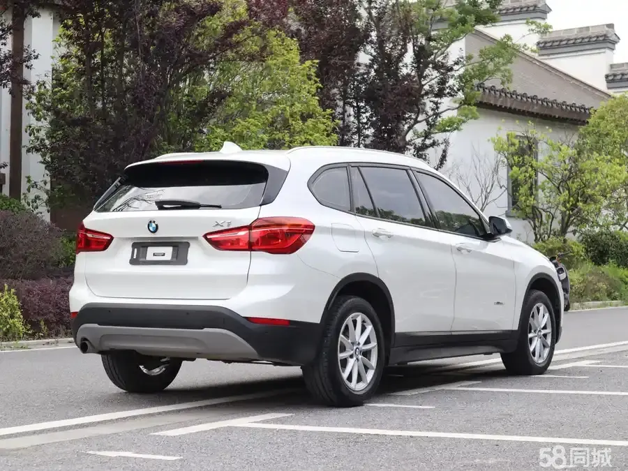 BMW X1 2018 #12 BMW X1 2018 car image #12