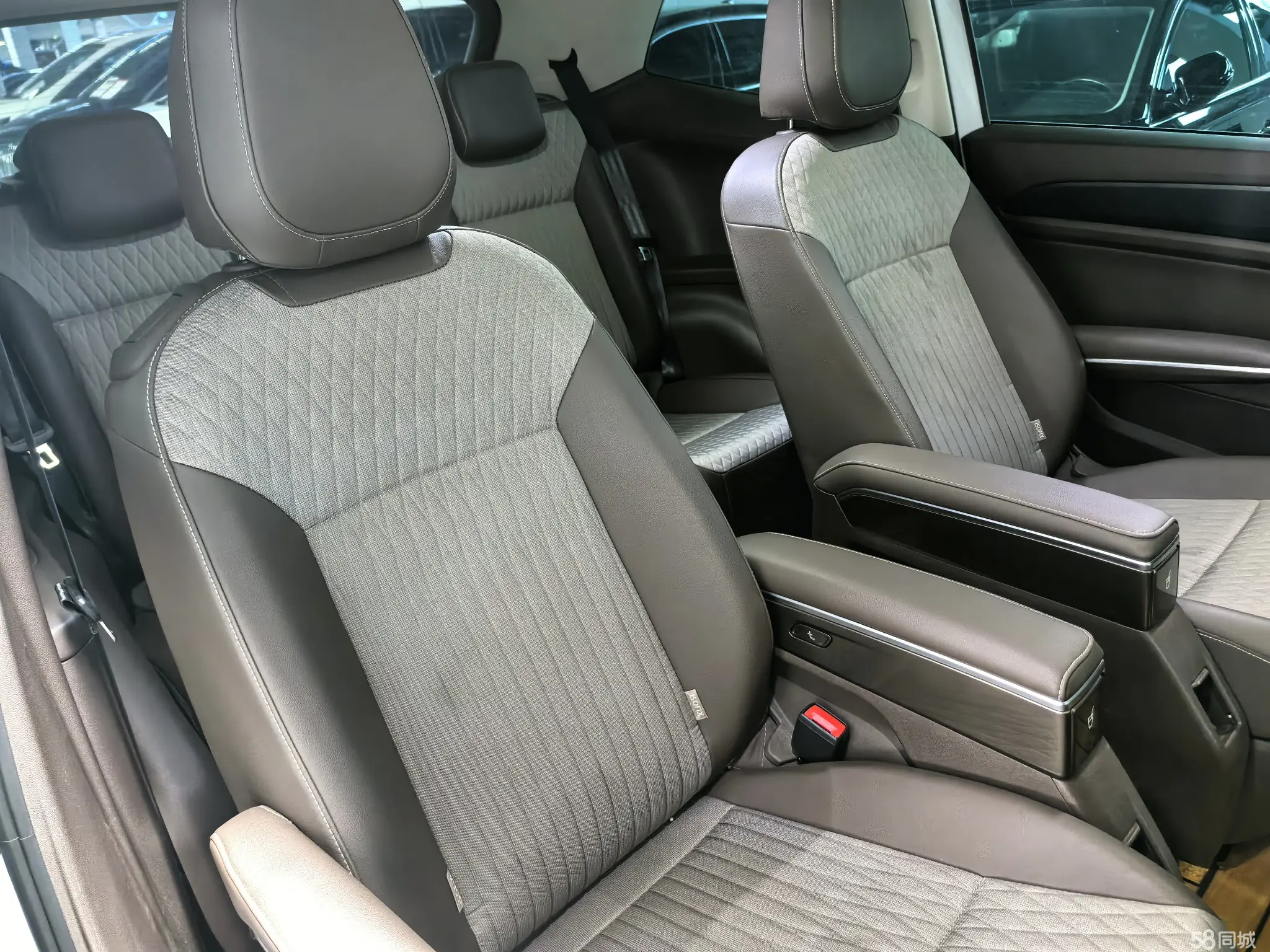 Volkswagen Viloran 2022 car image #12