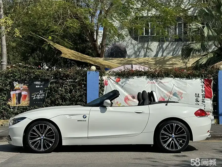 BMW Z4 2011 car image #12