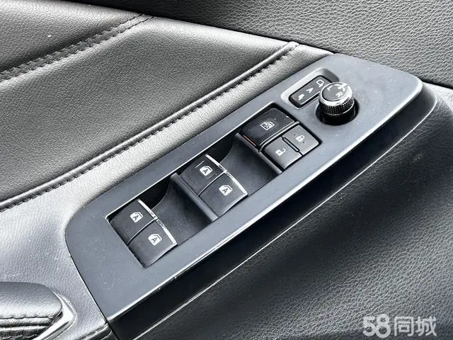 Toyota Avalon 2020 car image #12