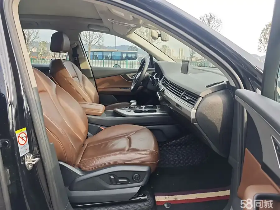 Audi Q7 2016 car image #12