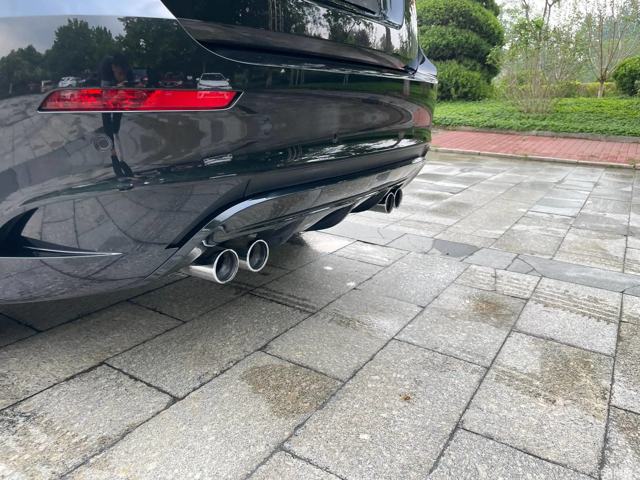 BMW X6 M 2013 car image #12