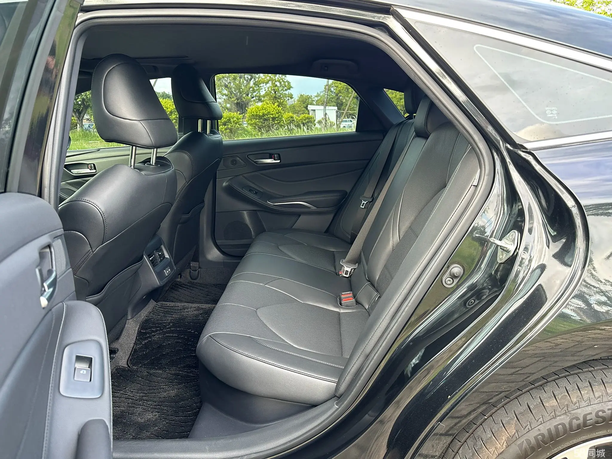 Toyota Highlander (Imported) 2022 immagine di auto #12