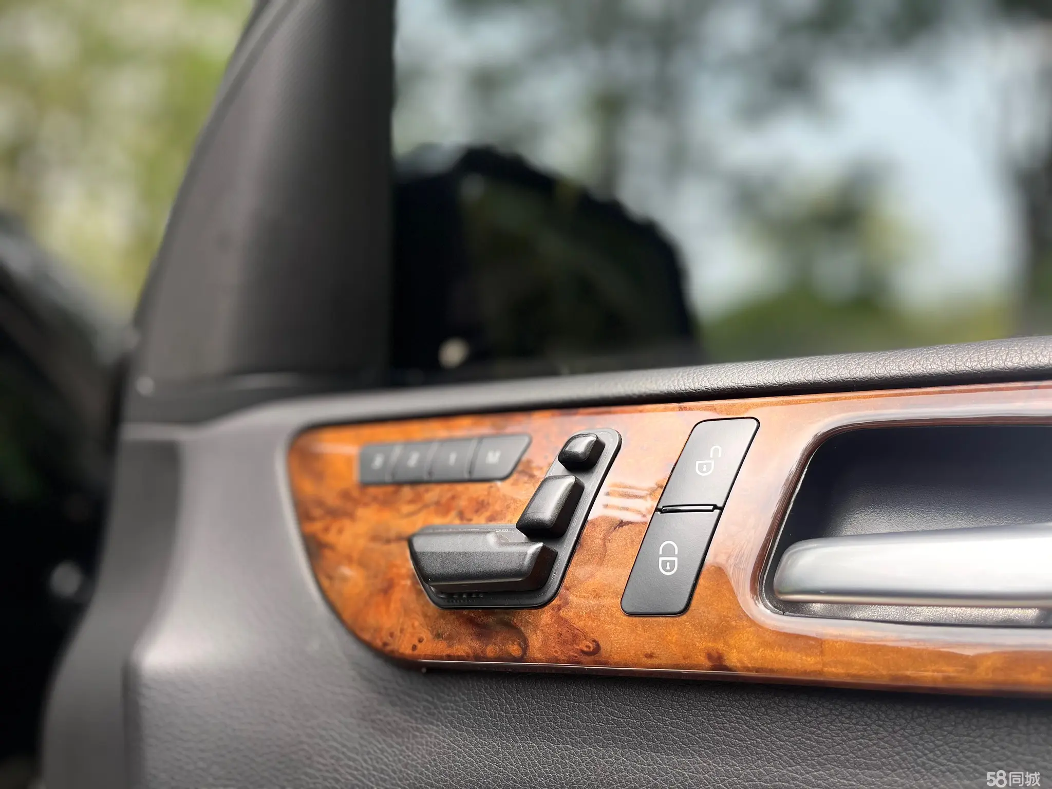 Mercedes-Benz M Class 2014 car image #12