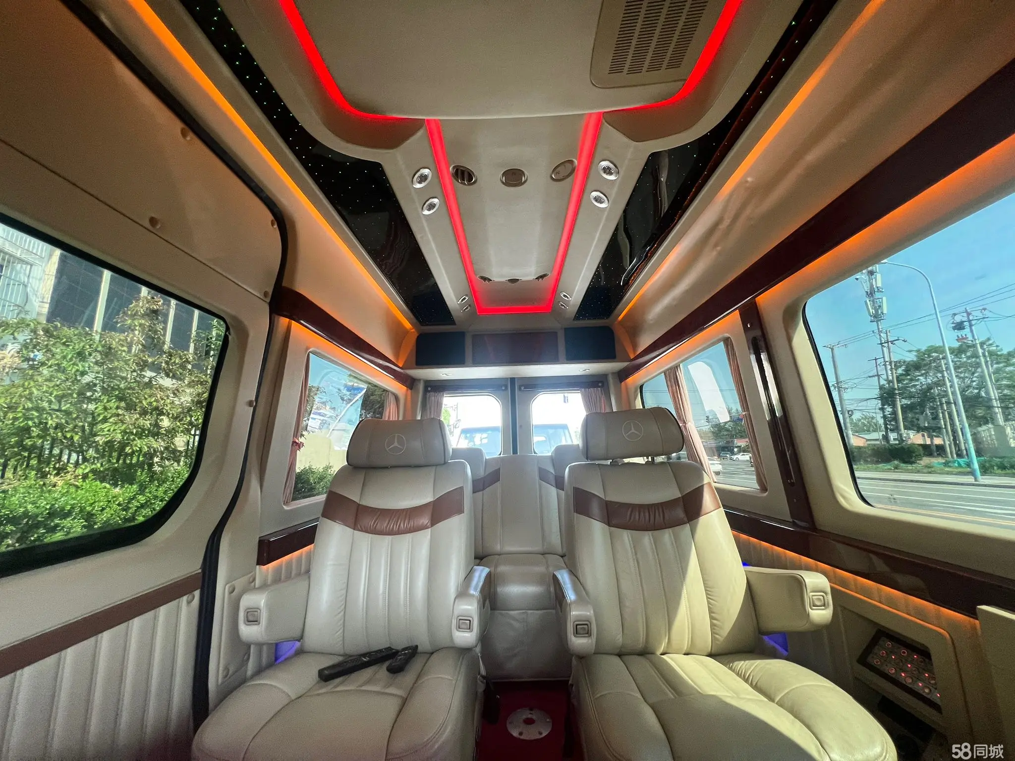 Mercedes-Benz Sprinter 2014 car image #12